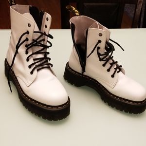Doc Martens Jadon Platforms
